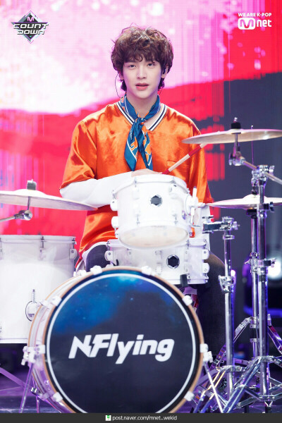 n.flying 金宰铉