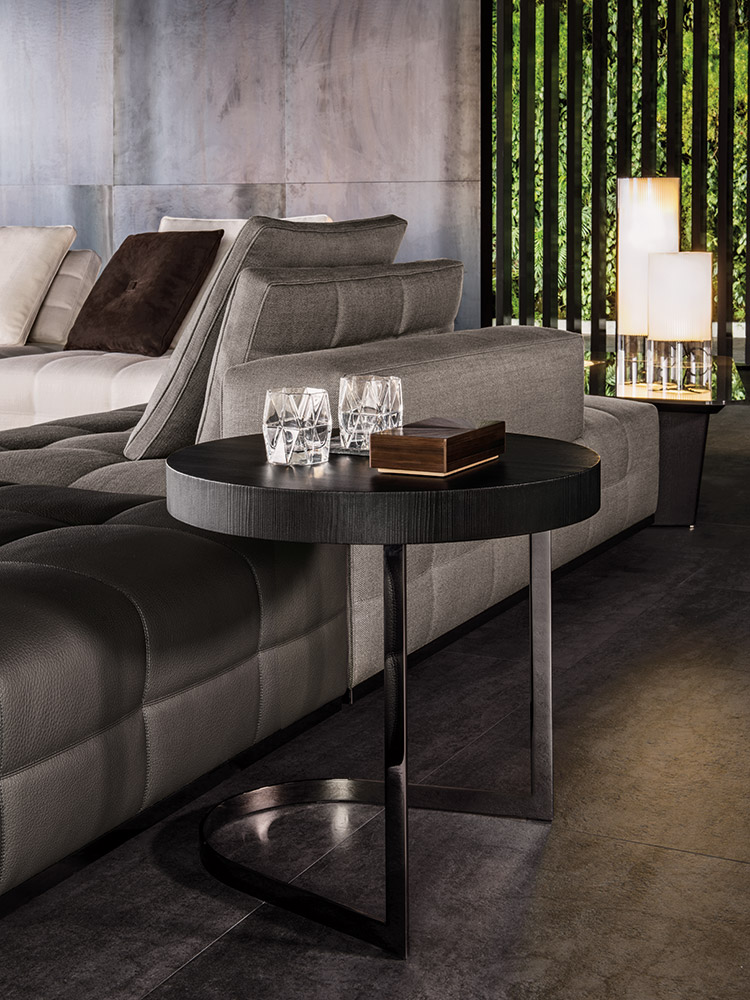 KAY | COFFEE TABLES - EN : KAY | COFFEE TABLES - EN The unconventional design and intriguing combination of materials of the Kay coffee table convey a very bold personality.