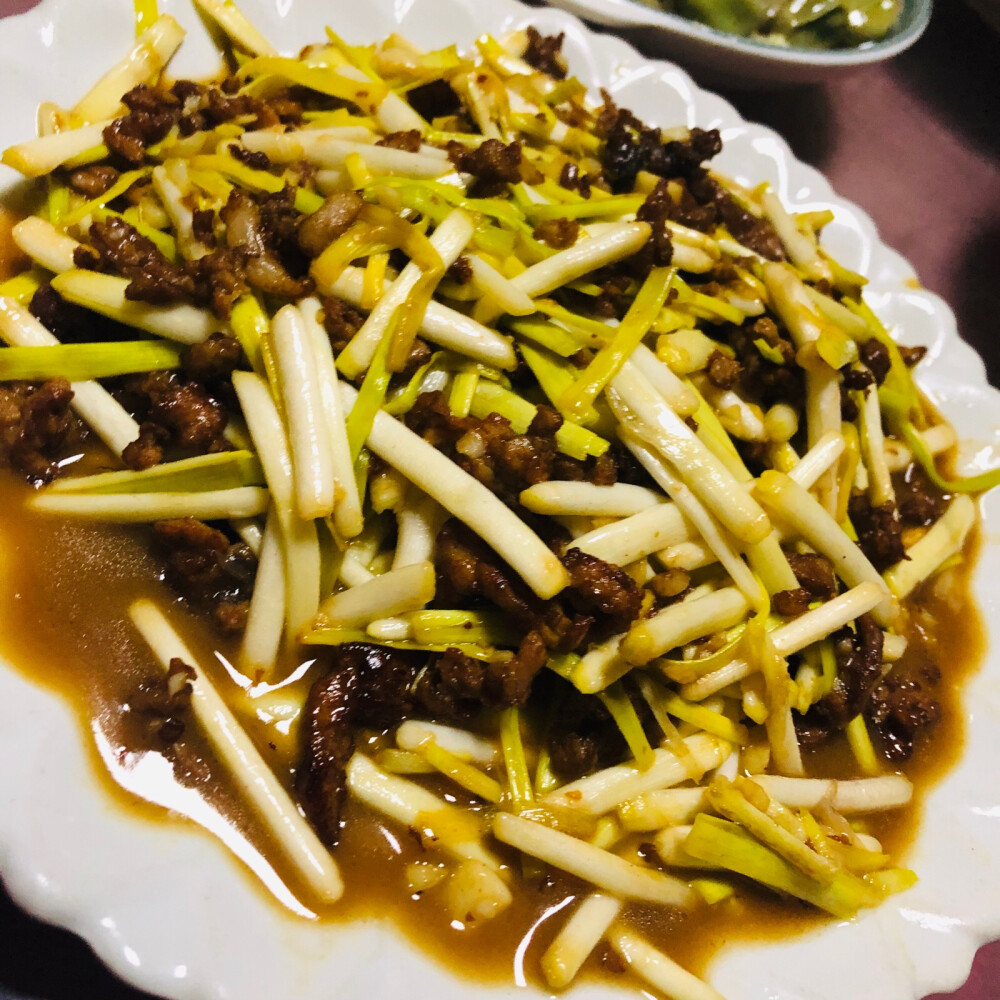 蒜黄炒肉