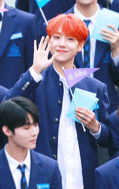 producex101 李垠尚
这小孩咋那么好看呢！