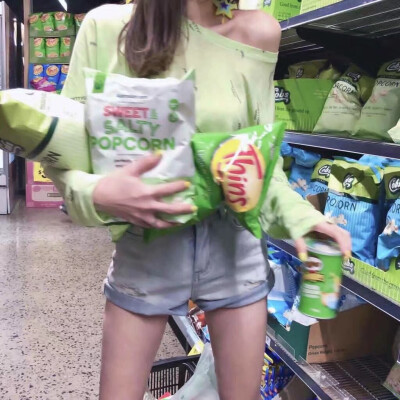 女头 诗梦瑶