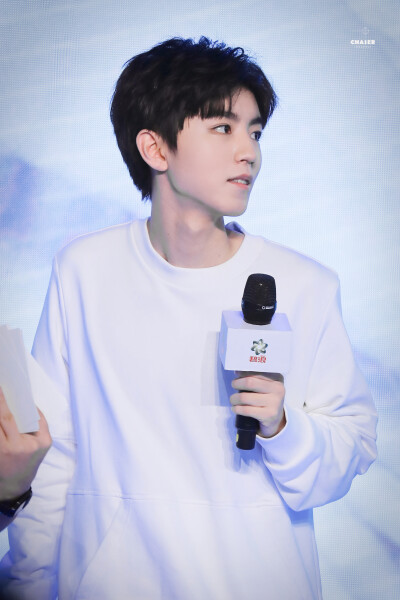 2019.5.25王俊凯参加碧浪阳光运动派对 cr.Chaser0921_王俊凯个站