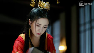 陈欣予.祝痕香。