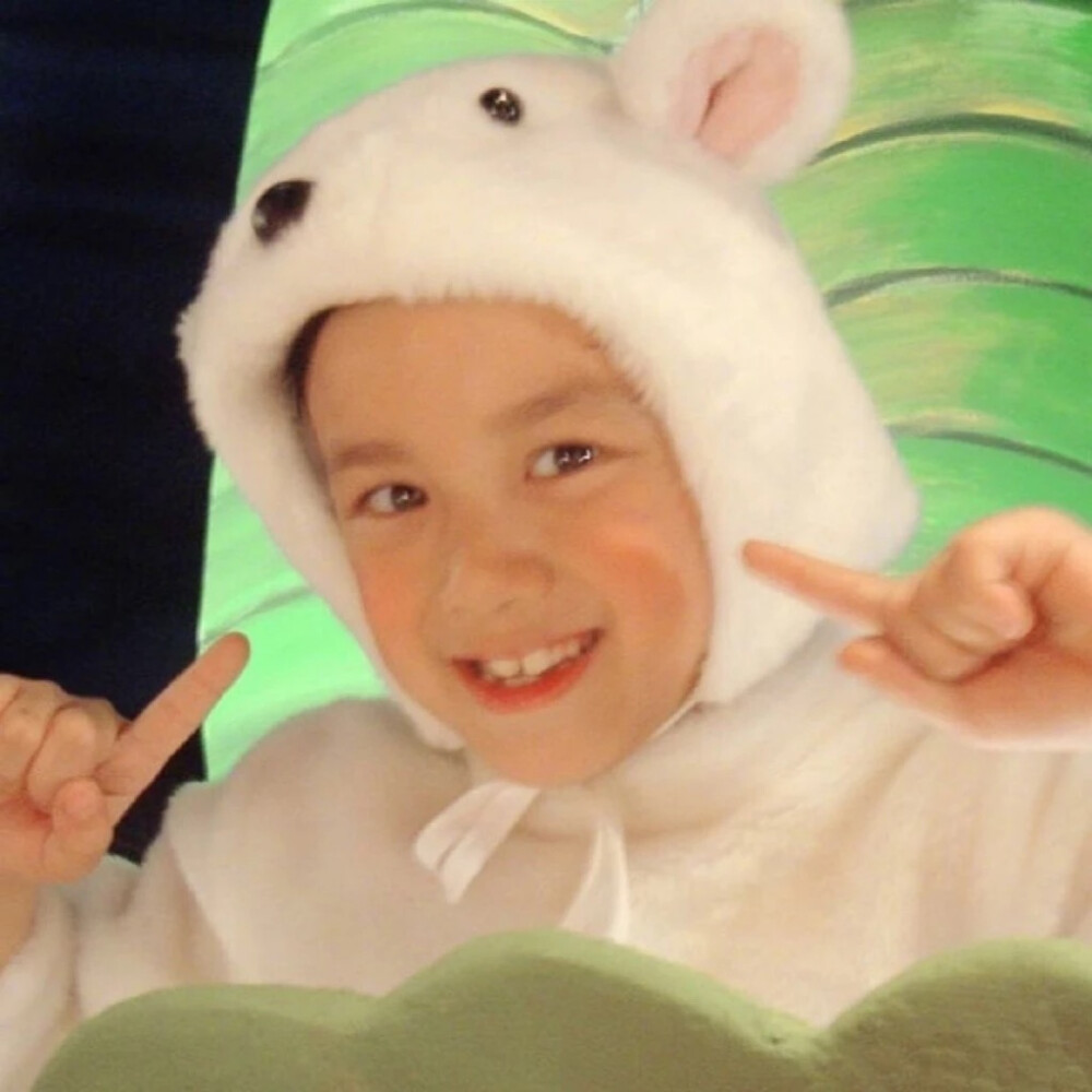 壁纸 锁屏 背景图