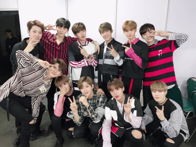 wannaone/