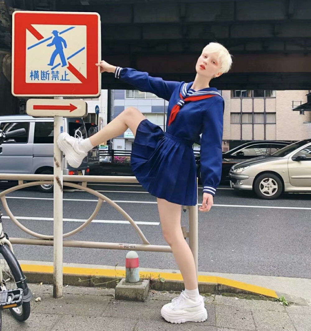 ▷ 图源:ins:katie_westwood ​ ​​​