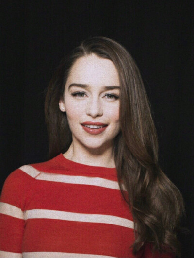 Emilia Clarke 龍媽 ???