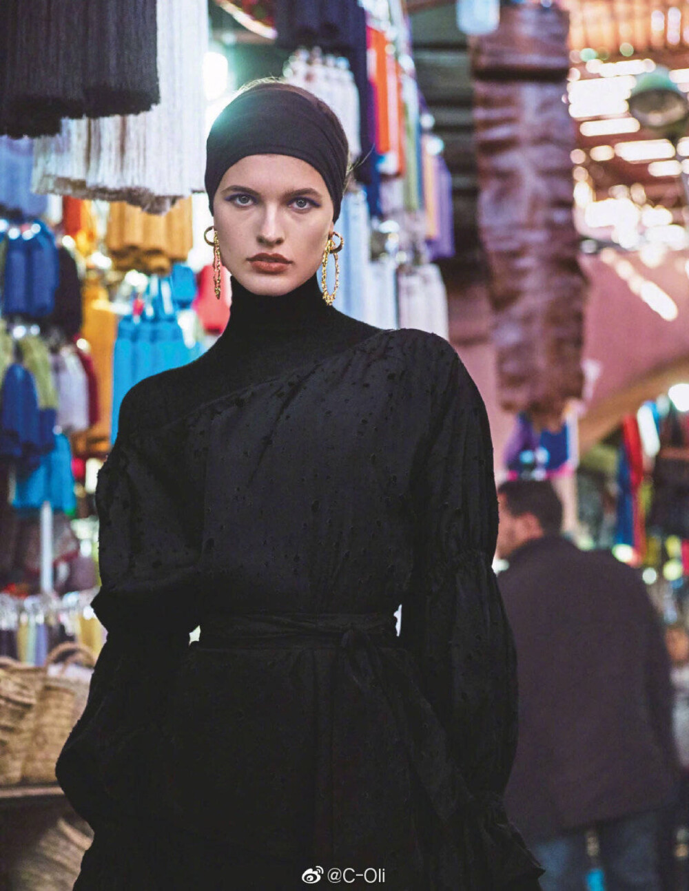 #C-Oli# Vogue Japan July 2019: "These Days in Marrakech“ by Mariano Vivanco || 七月刊霓虹Vogue时装大片携手超模Julia Van Os来到马拉喀什，穿上早秋新装的Julia游走在充满迷人异域风情的街道市集中，景美人美，很有烟火气的一组~[心] ​​​