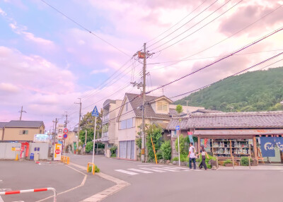 日本岚山，竹林和晚霞。