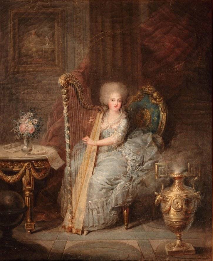  伊丽莎白公主，路易十六的妹妹，有这套衣服保留下来。一袭清新轻盈的白棉裙，点缀着细小淡雅的葡萄藤刺绣，观之仿佛一位林间仙子。 ​​​