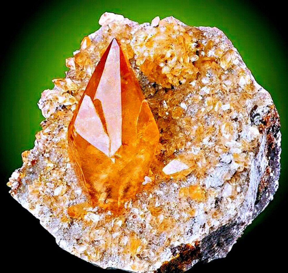 一块金灿灿的方解石calcite676767