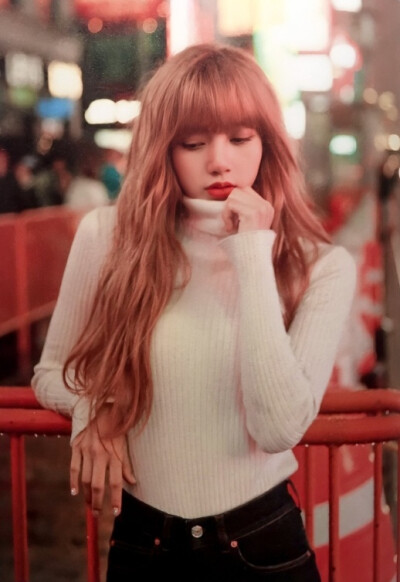 lalisa manoban ☪ 甜豆莎