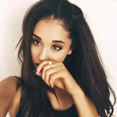 A妹 爱莉杏菜 ariana grande