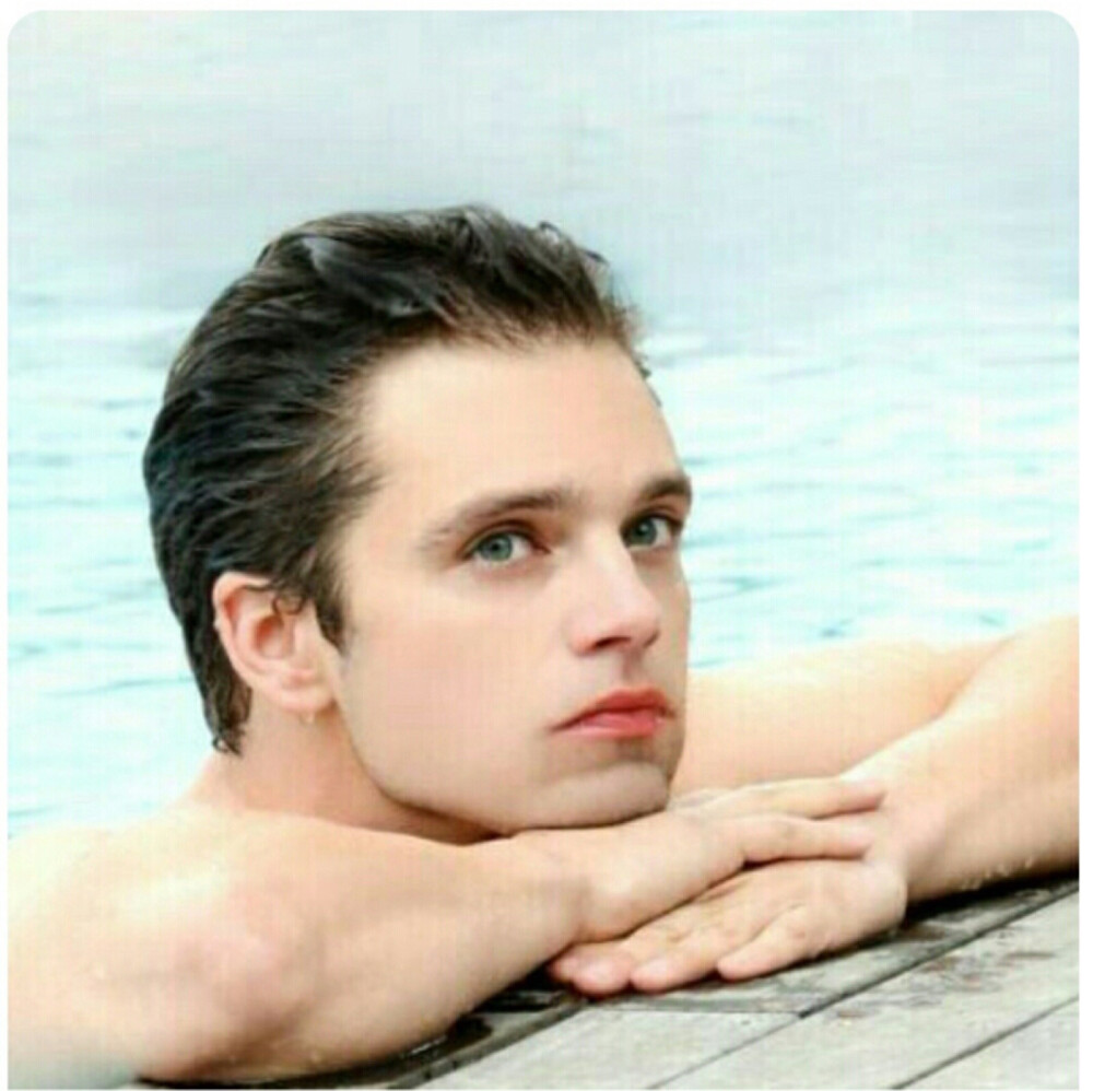 Sebastian Stan 384//水果宾治
这个塞甜甜真的很甜！！！