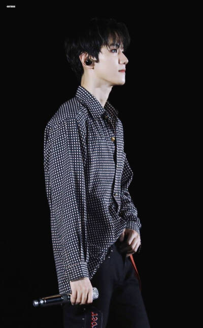 明星 壁纸 EXO 边伯贤 