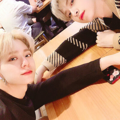 ONEUS 吕焕雄 孙东柱
cr.official_oneus