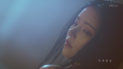 自截自调
#橙光素材#
<二转ID：宋漪
【别做盗图狗.
抱图麻烦收藏专辑.不想收藏就别抱】
“从现在开始，
你就是他们所有人的公主，
也是自已披荆斩棘的女英雄。
