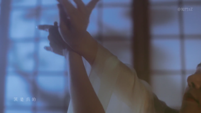 自截自调
#橙光素材#
<二转ID：宋漪
【别做盗图狗.抱图麻烦收藏专辑.不想收藏就别抱】
“从现在开始，
你就是他们所有人的公主，
也是自已披荆斩棘的女英雄。