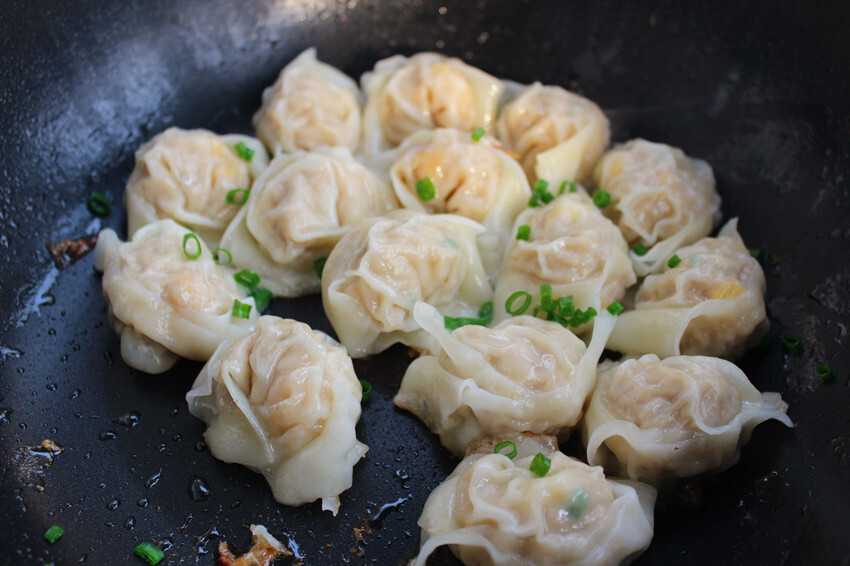 荸荠虾仁馄饨