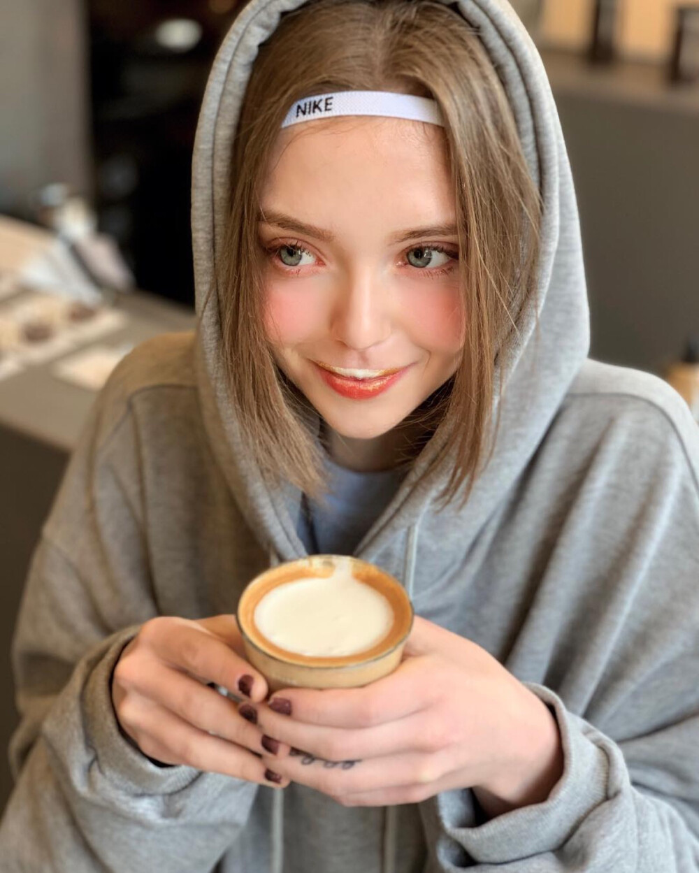 98年德国女孩 在韩国做模特 Chloe 简直就是真人芭比呀 ​​​