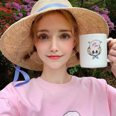 98年德国女孩 在韩国做模特 Chloe 简直就是真人芭比呀 ​​​