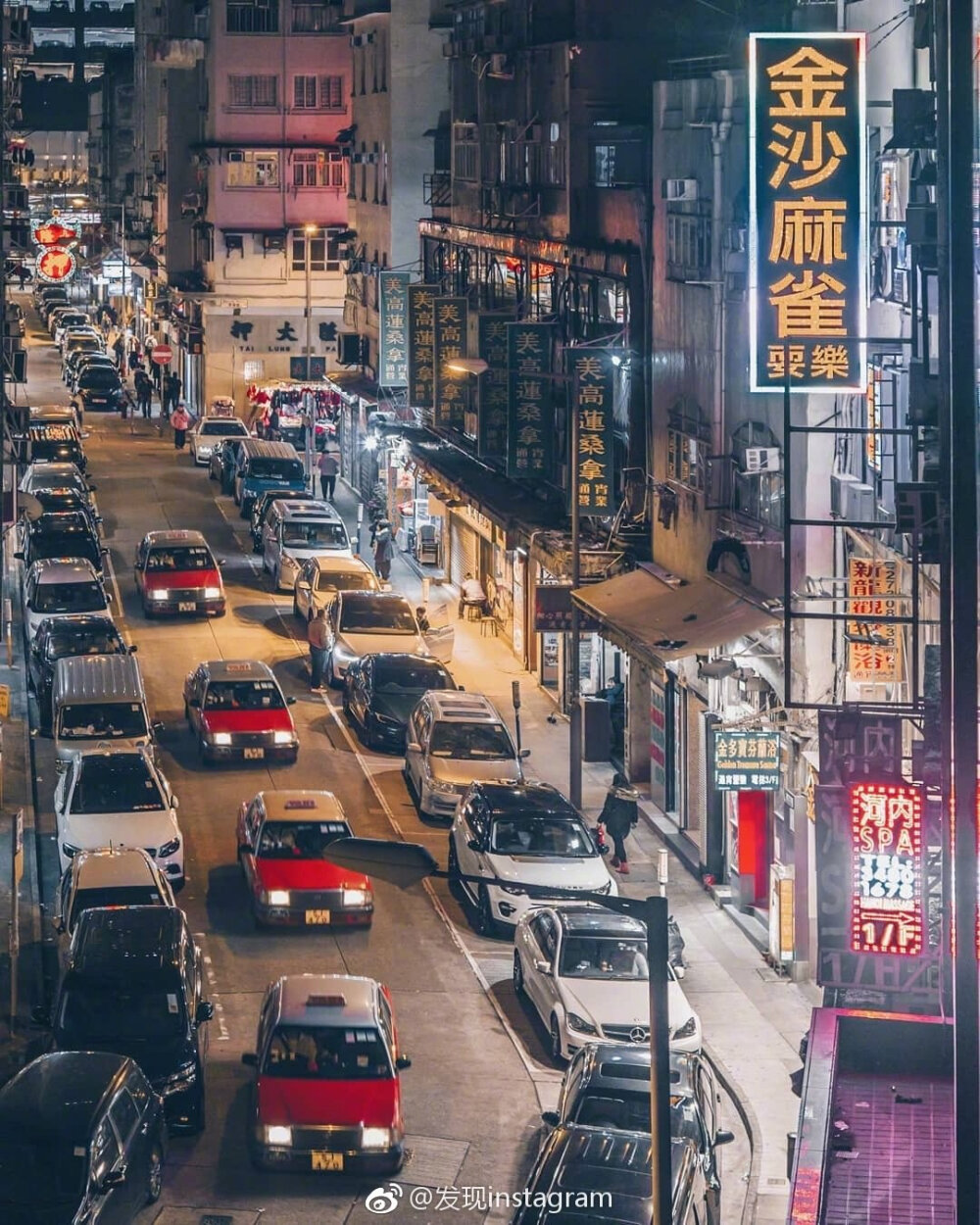 香港街景 INS： dchantie
港风黑道