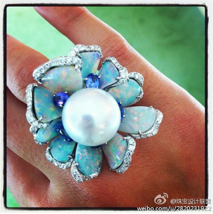 欧泊 花朵珠宝