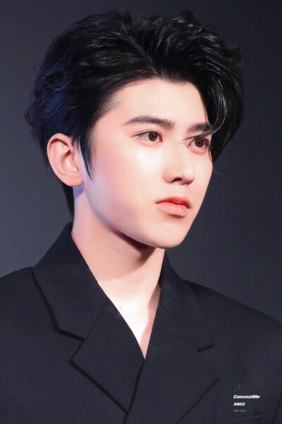 cr:ConcealMe0802_蔡徐坤
20190606上海Prada2020春夏男装时装秀