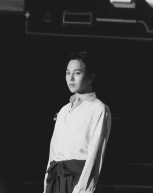 #G-Dragon 权志龙 GD#舞台表演高清图cr:logo