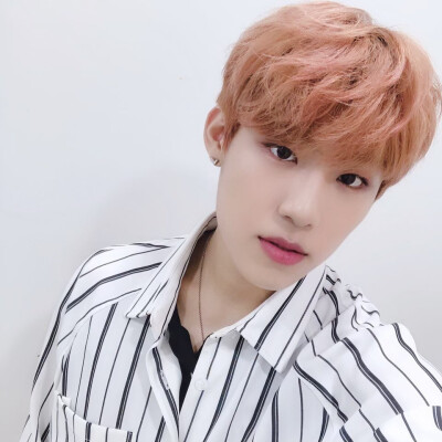 #우진아 하고싶은거다해❤ 꽃길만걷자 박우진!