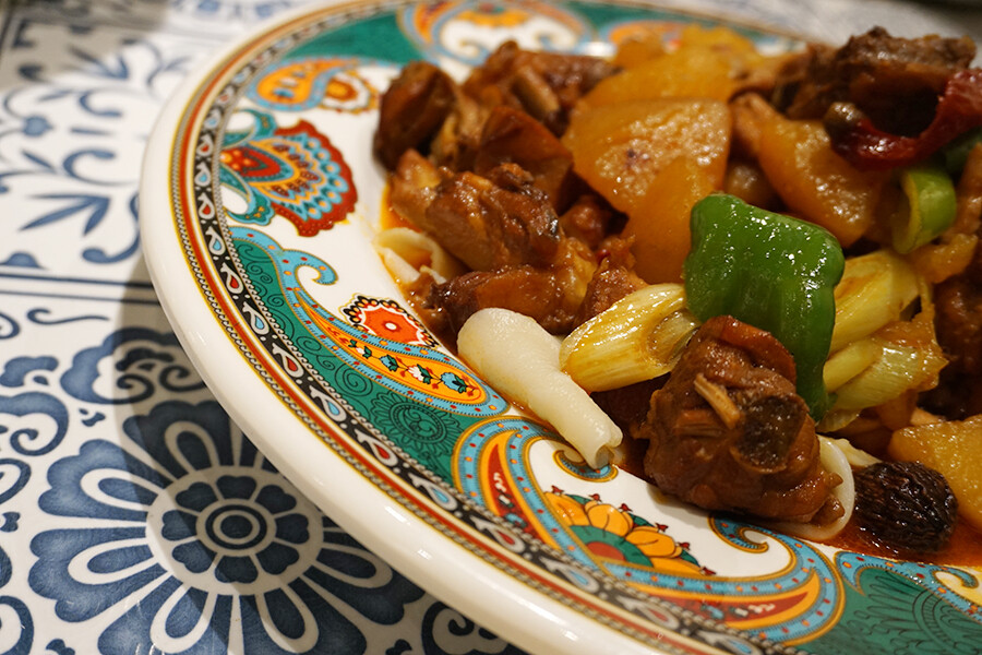 羊肉串
美食 大盘鸡