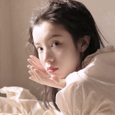 爱是在一次又一次的难过和失望中消磨殆尽的