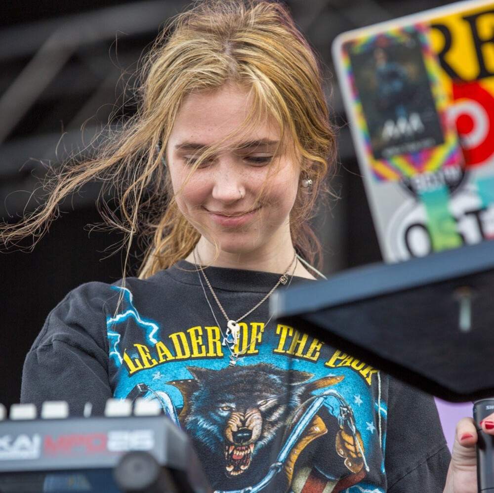 clairo♡