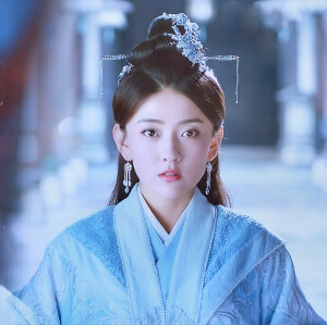 自调滤镜
cr.闵小笙