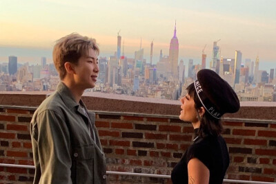 RM 金南俊 BTS 防弹少年团 20190522 tompoleman更新防弹相关:“BTS and Halsey take NY! #iheartradio #bts #halsey”