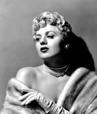 谢利·温特斯 Shelley Winters（1920-08-18 至 2006-01-14）