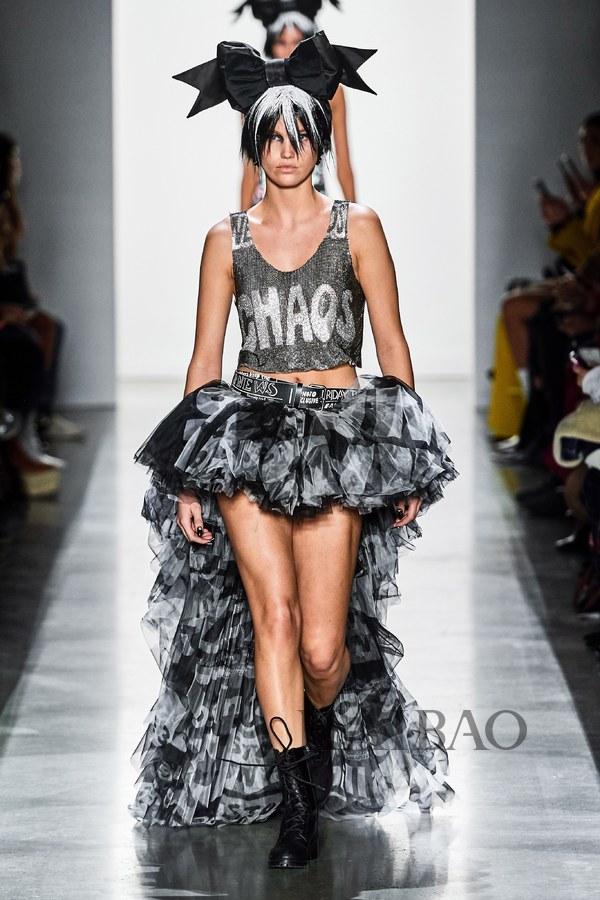 2019秋冬纽约时装周：设计师杰瑞米·斯科特 (Jeremy Scott)