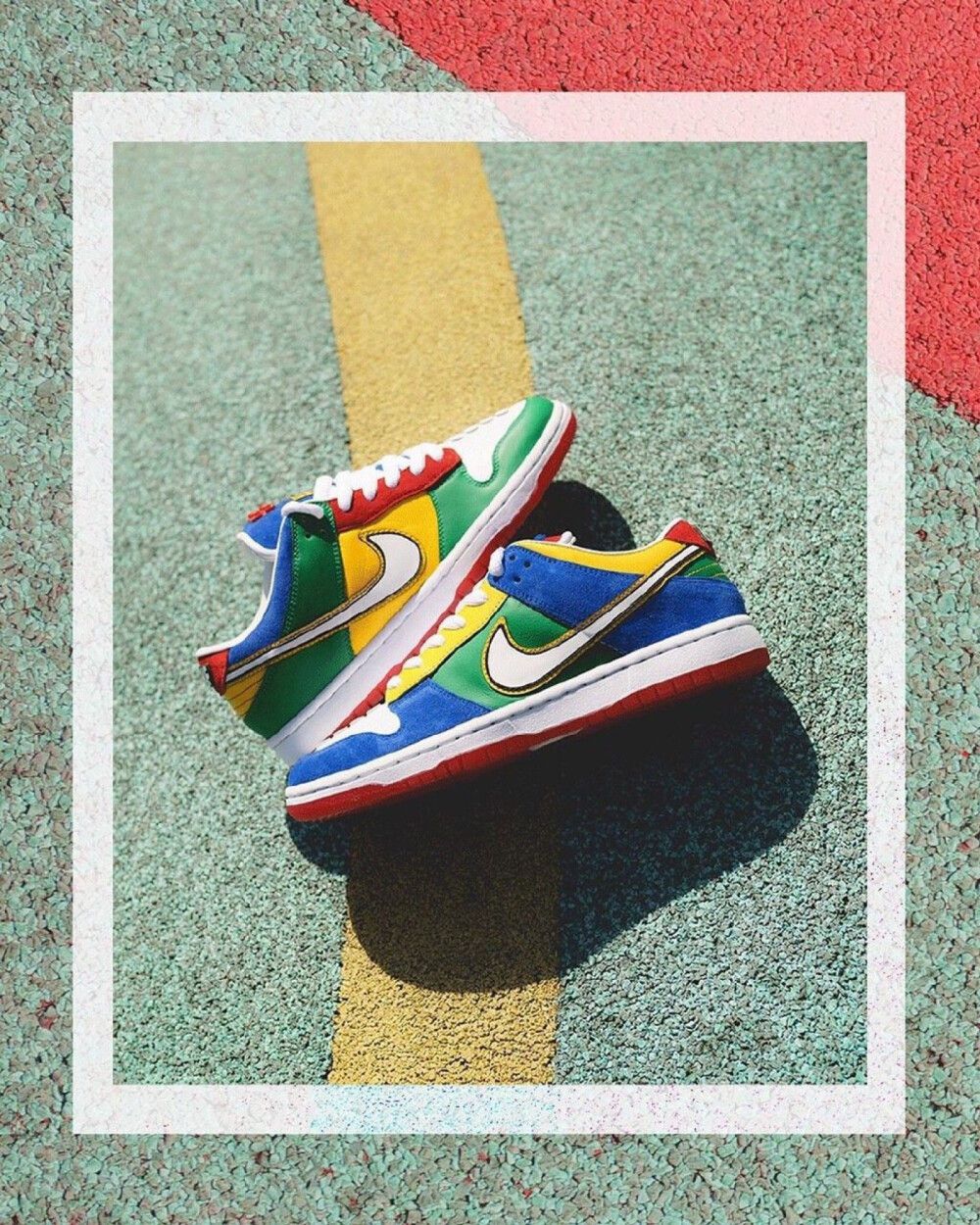  LEGO x Nike SB Dunk 联名款