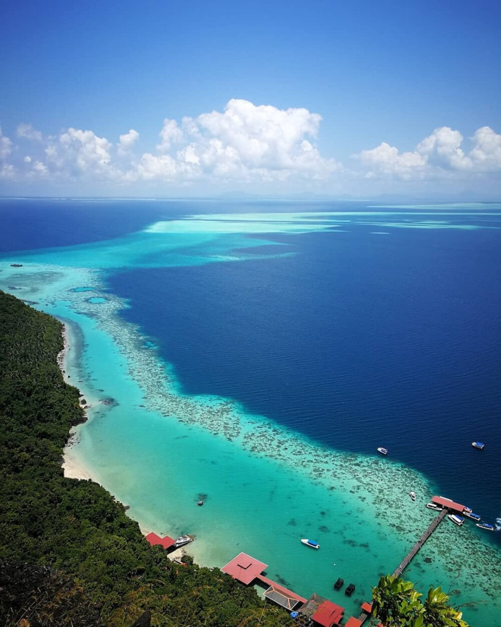 仙本那蓝绿色的海景