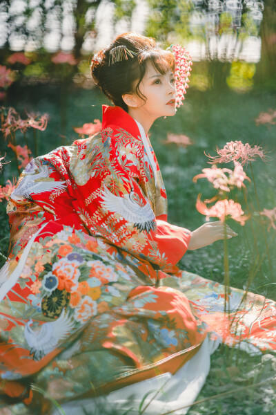 #民族# #服饰# #造型#