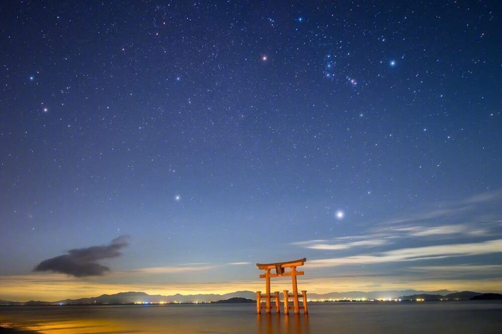 日本琵琶湖白须神社