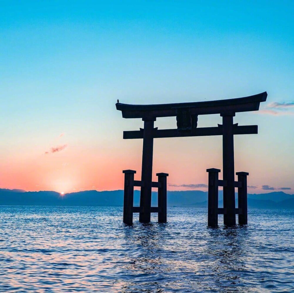 日本琵琶湖白须神社