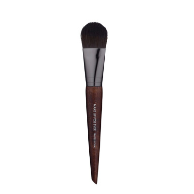 MAKE UP FOR EVER 106 Medium Foundation Brush
$36