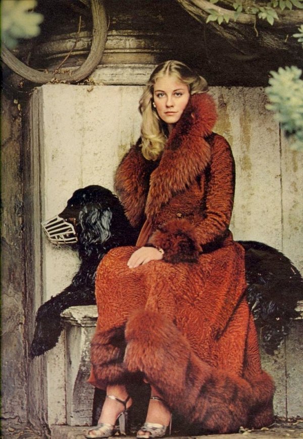 1973年，美国女演员、模特斯碧尔·谢波德
（Cybill Shepherd）。（摄影：Helmut Newton） ​​​