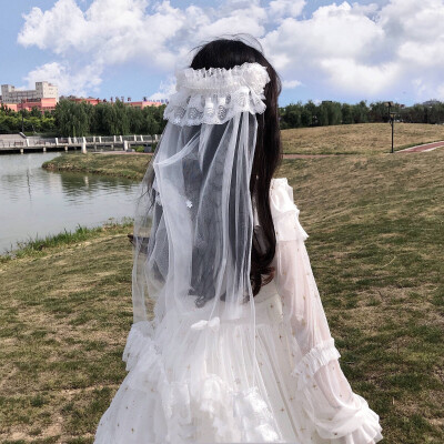 雨天：小清新女头像