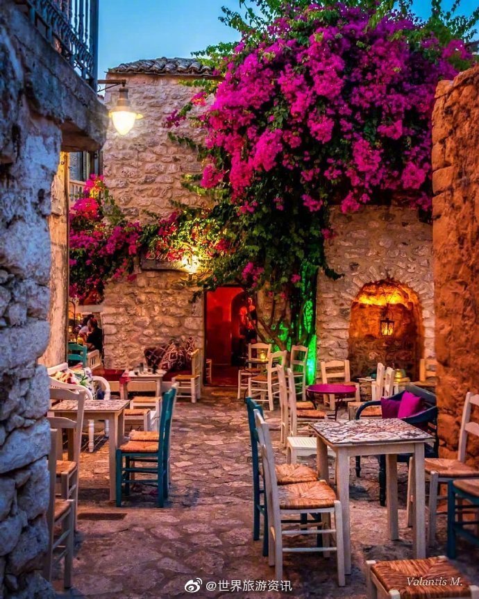 希腊小镇夜景，美的像画！