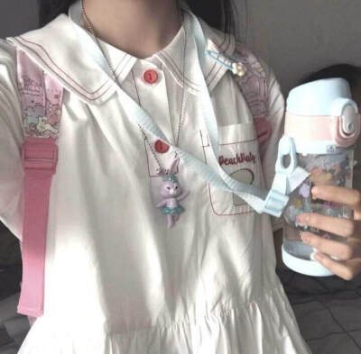 优质部位女头/林初稚。