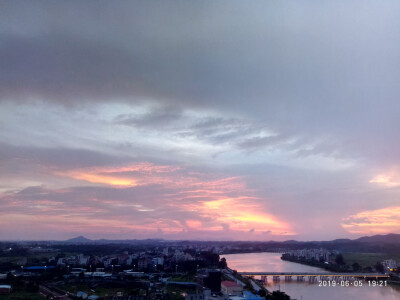 是夕阳鸭！