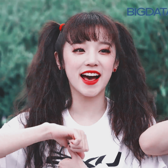 YUQI©沈汕熙
原截桜崇