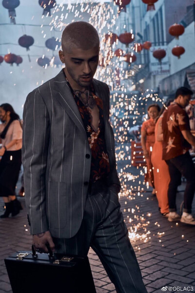 Zayn Malik 泽恩马利克 ZAYN Dusk Till Dawn mv 唐人街!!!!!